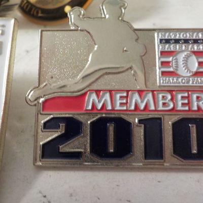 Coolest set of Pins " World Classics , Lard Bird, Lou Gehrig, Civil War, Russia."