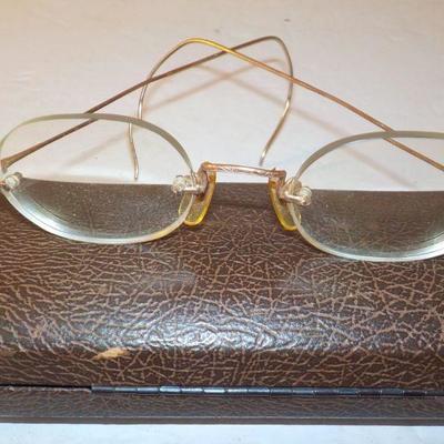  10 kt roll gold plate "Vintage Spectacles".