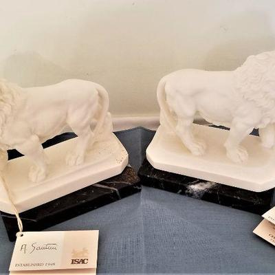Lot #237  Vintage Pair of Lion Bookends - Oxolyte