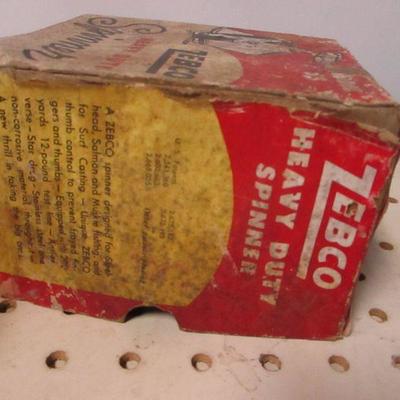 Lot 192 - Zebco Model 55 Heavy Duty Spinner Spincast Reel - Box - Manual  