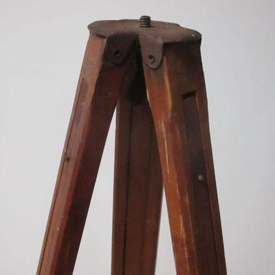 Lot 193 - Wooden Tripod
