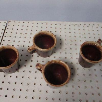 Lot 195 - Hull Coffee Cups