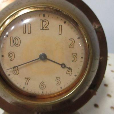 Lot 200 - Lux Clock Globe Style - Wind Up