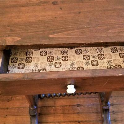 Lot #275  Antique Small "Spool" table with drawer