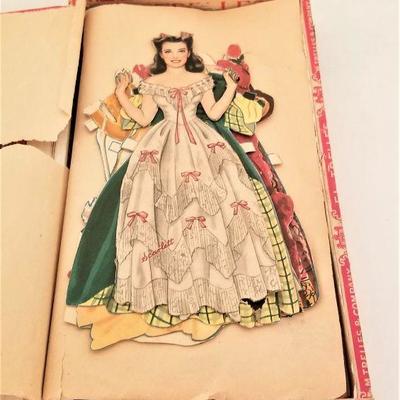 Lot #281  Box of Cut 1940 Gone with the Wind Paper Dolls - great set!