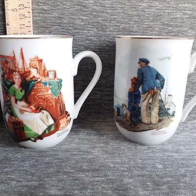 Vintage mugs     (LOT 42)