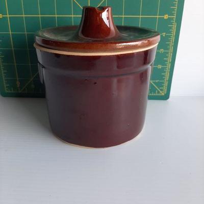 Vintage jar   (LOT 121)