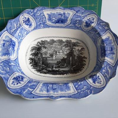 Vintage bowl     (LOT 140) 