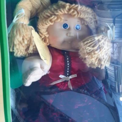 Vintage doll   (LOT 143)