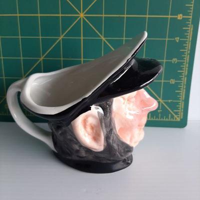 Vintage mug  (LOT 161) 