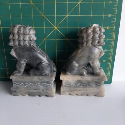 Vintage bookends   (LOT 165)