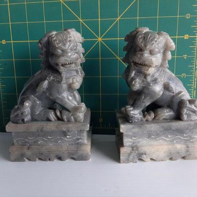 Vintage bookends   (LOT 165)