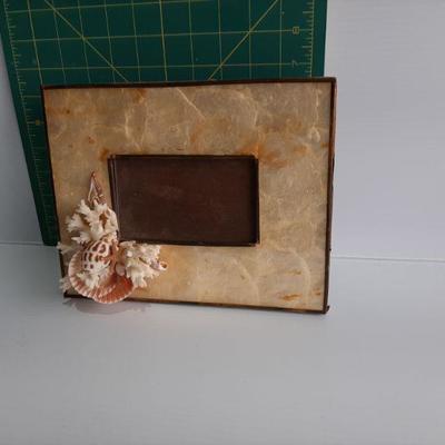 Vintage frame   (LOT 170)