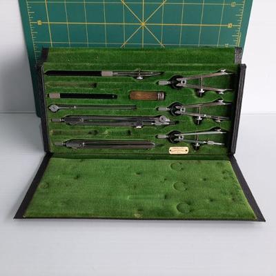 Vintage tool set (LOT 179)
