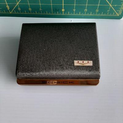 Vintage razor (LOT 183)