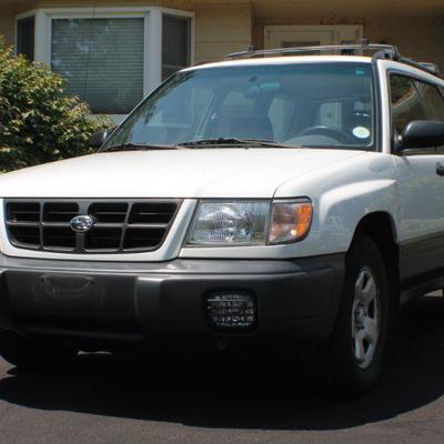1998 SUBARU Forester AWD ONE OWNER w/ only 46,600 ORIGINAL Miles!