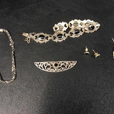 #1 Sterling Silver Lot of Five pieces 40g 