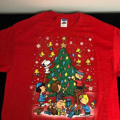 #13 Peanuts Christmas T-shirt