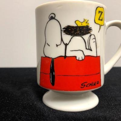 #14 Vintage 1965 united feature syndicate Peanuts mug