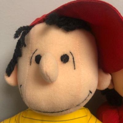 #70 Linus and Lucy plush dolls