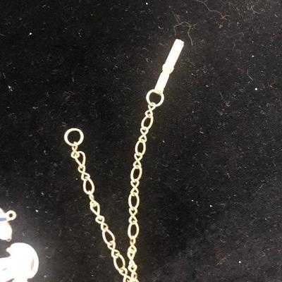 #82 Six bundle snoopy pins/pendant