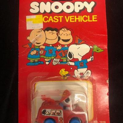 #97 Snoopy die cast vehicle
