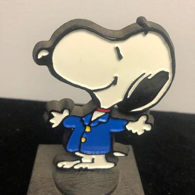 #129 Snoopy trophy