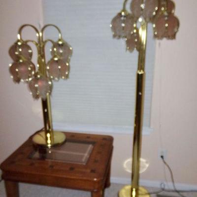 LOT 9  TULIP LAMPS & END TABLE