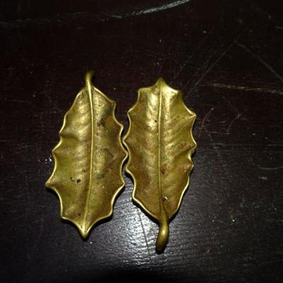 2 Fall Brass Leaves, Ashtray, Brass Leaf