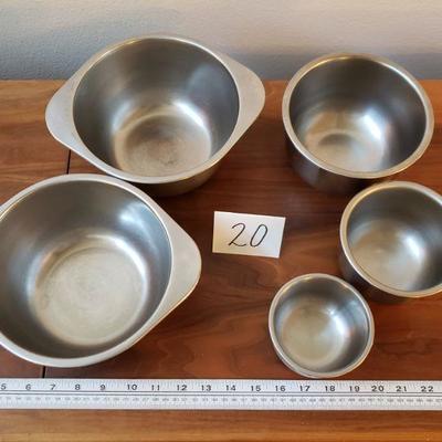 Lot 20: (5) Metal Mixing Bowl Lot
