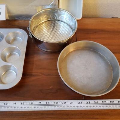 Lot 25: Baking Lot