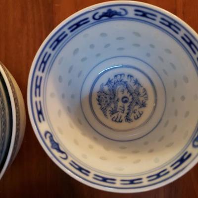 Lot 27: Jingdezhen China Rice Grain Blue & White - Flower & Dragon Porcelain Dish Set