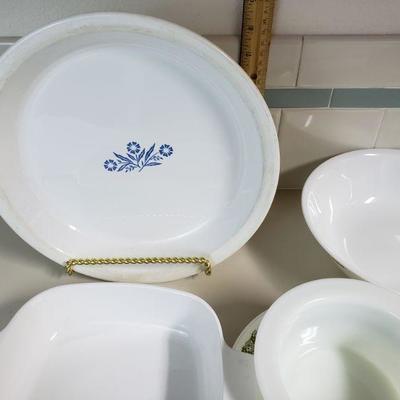 Lot 30: Vintage Green Flower Corelle Dishes & 2 Corning Ware Cornflower Dishes