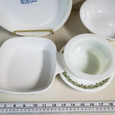 Lot 30: Vintage Green Flower Corelle Dishes & 2 Corning Ware Cornflower Dishes