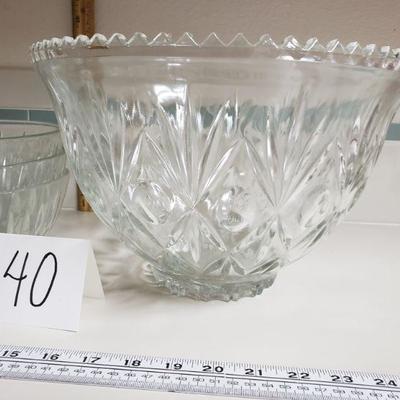 Lot 40:  Glass Bowls Lot