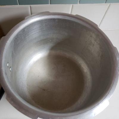 Lot 43: Mirro Pressure Cooker