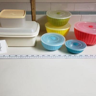 Lot 44:  Tupperware and Plastic Nesting Bowls with Lids Lot