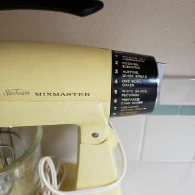Lot 46: Vintage Yellow Sunbeam Mixmaster