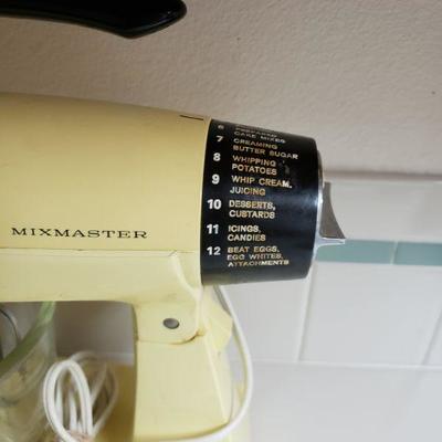 Lot 46: Vintage Yellow Sunbeam Mixmaster