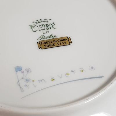 Lot 47: ****(8) Flower Plates