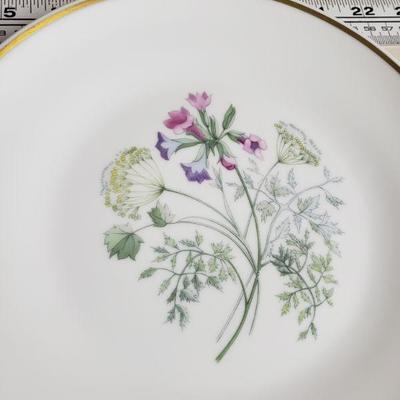 Lot 47: ****(8) Flower Plates