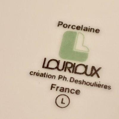 LOT 116  VINTAGE LOURIOUX PORCELAIN STRAWBERRY SET FRANCE 