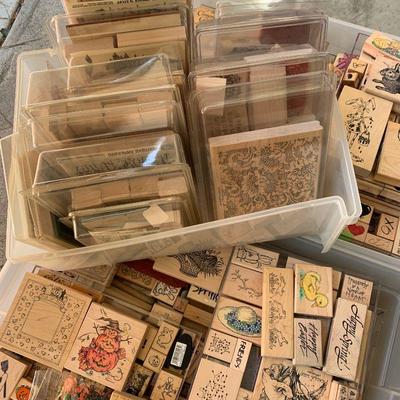 LOT 122  OVER 200 STAMP BLOCKS PAPERS TOOLS RIBBON CRAFTS HOBBY SCRAPBOOKING