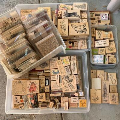 LOT 122  OVER 200 STAMP BLOCKS PAPERS TOOLS RIBBON CRAFTS HOBBY SCRAPBOOKING