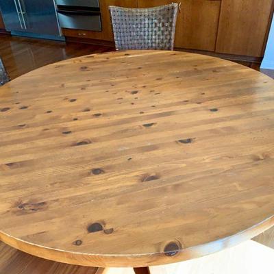 AEC 156  VINTAGE ROUND PEDESTAL TABLE KNOTTY PINE FARMHOUSE DELAYED PICK UP