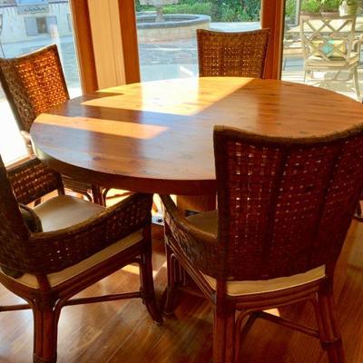 AEC 156  VINTAGE ROUND PEDESTAL TABLE KNOTTY PINE FARMHOUSE DELAYED PICK UP