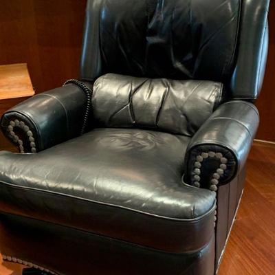 AEC 158  OKIN LIFT CHAIR BLACK LEATHER METAL TACKS 
