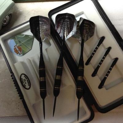 4-075 Harley Davidson collector dart set