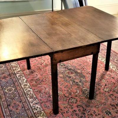 Lot #336  VERY NICE oak antique Gateleg table - good condition