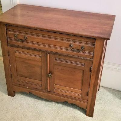 Lot #340  Cute Antique Pine Washstand - a classic